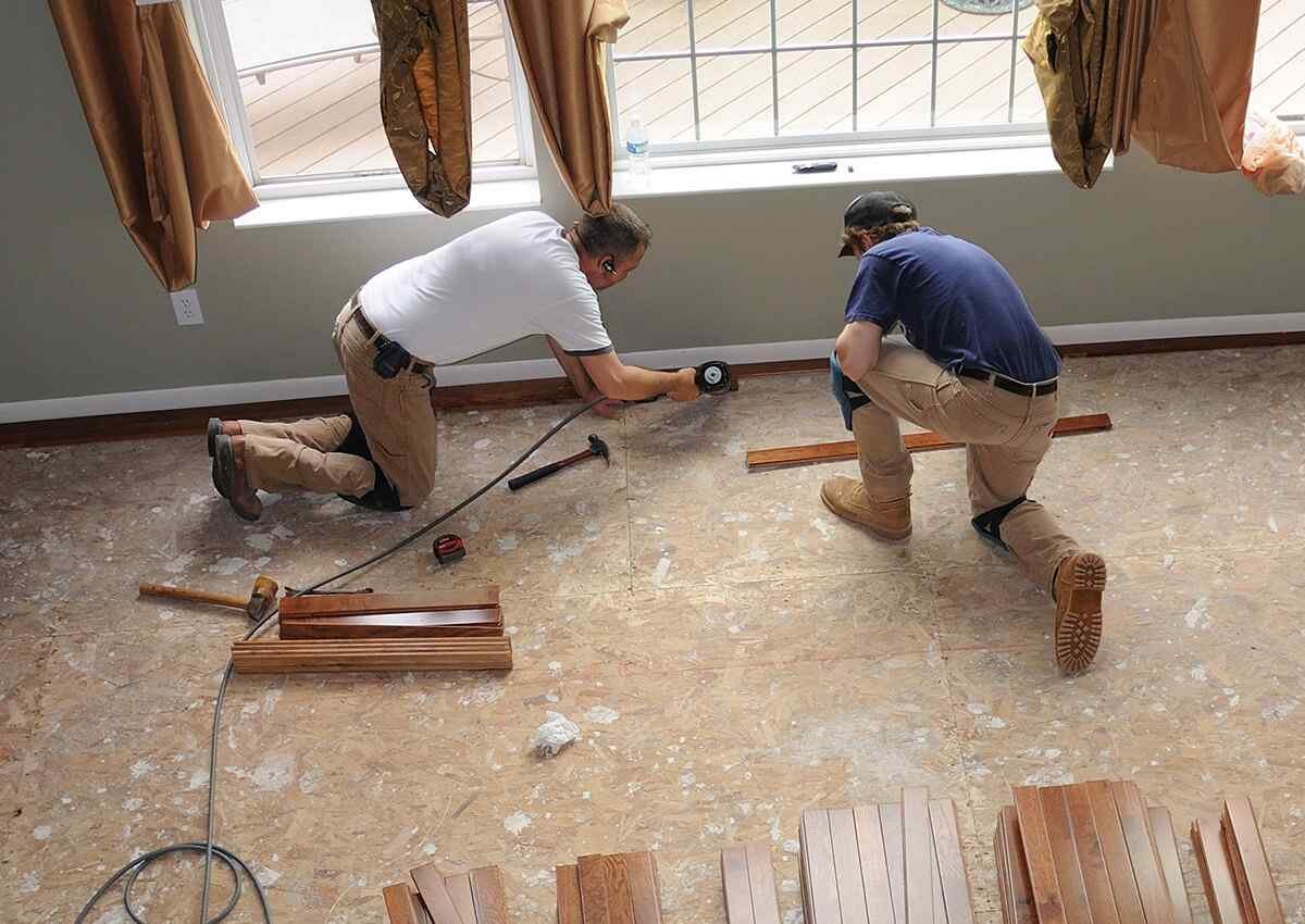 https://flooring.inpact101.com/wp-content/uploads/2018/10/inner_professionals_01.jpg